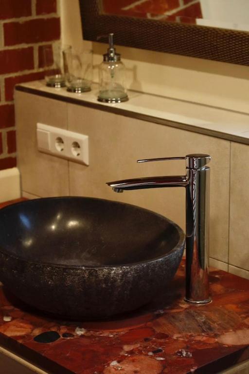 Modern Holiday Apartment In The Heart Of Klingenmünster Екстериор снимка