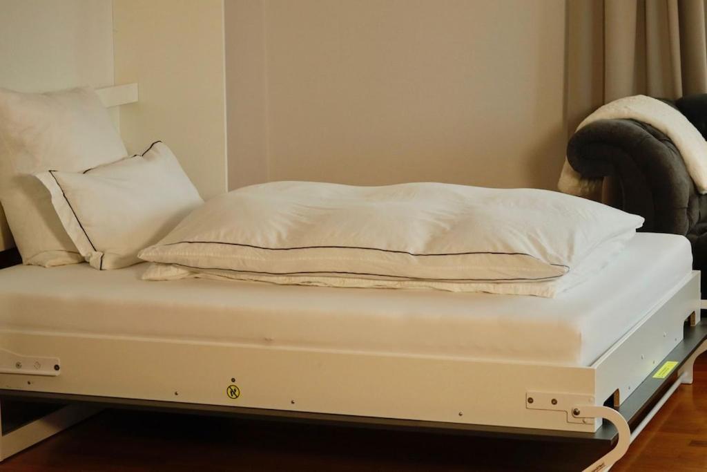 Modern Holiday Apartment In The Heart Of Klingenmünster Екстериор снимка